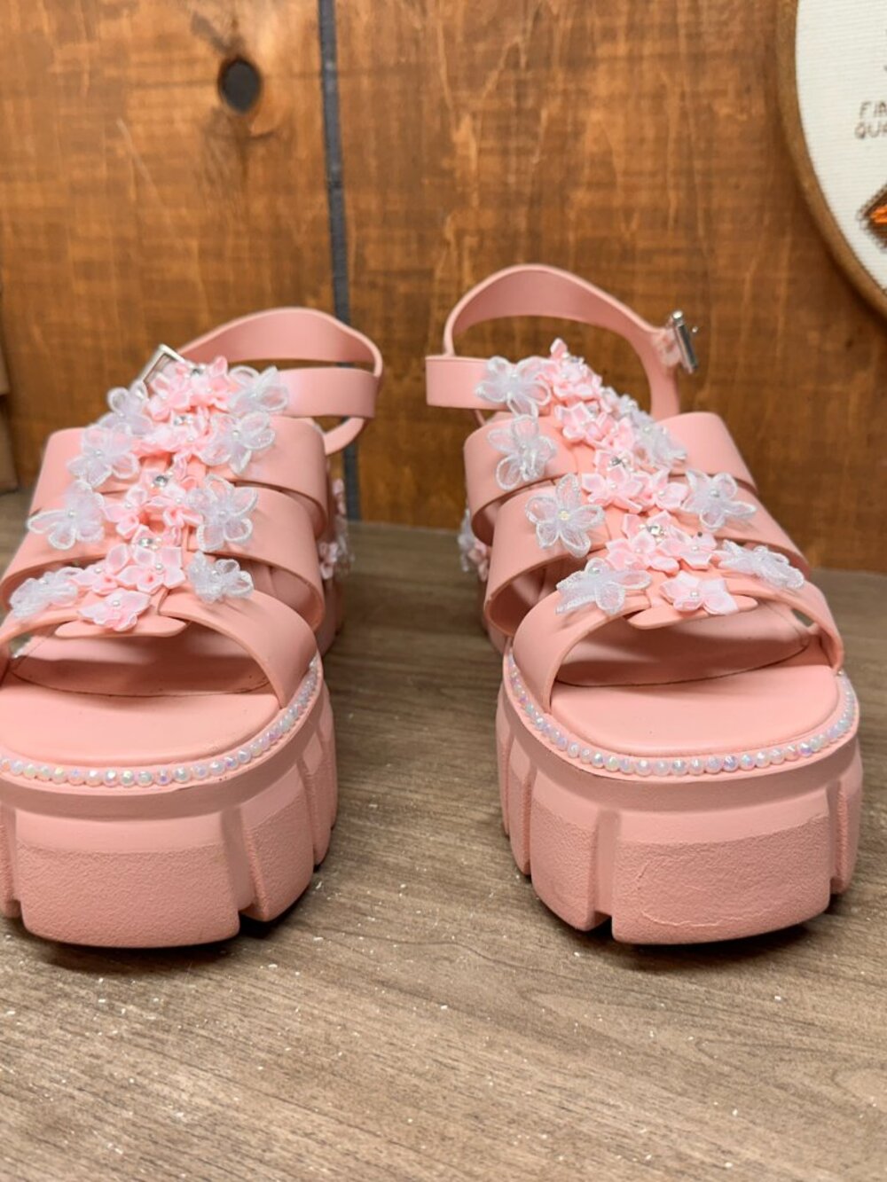 Madden Girl Women's Galaxy Heeled Sandal Size 8 Platform Pink Flowers Y2K 90s - Picture 7 of 12